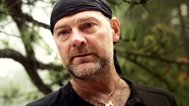 Watch Off the Grid with Les Stroud Online
