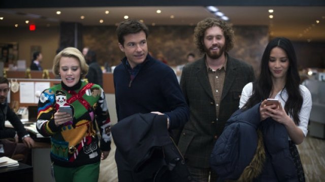 Watch Office Christmas Party Online