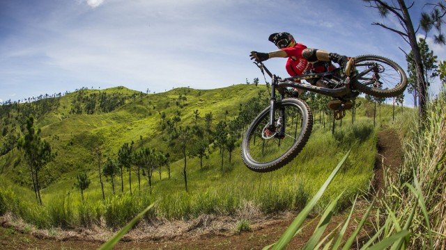 Watch Brandon Semenuk's Rad Company Online