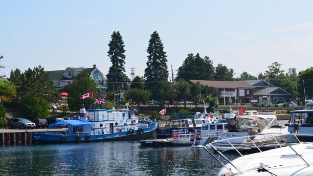 Watch So Bright is the View Online