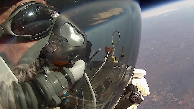 Watch 14 Minutes From Earth Online