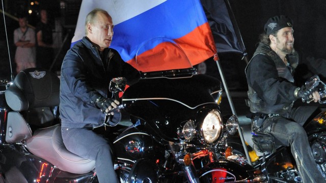 Watch The Nightwolves: Putin's Bikers Online