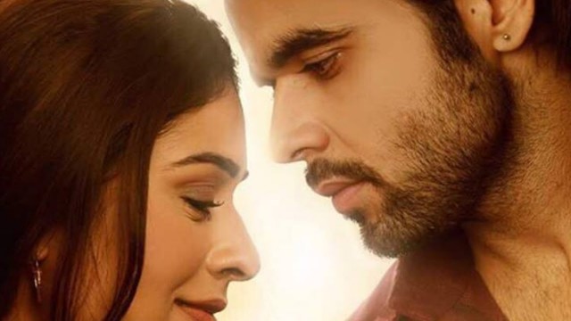 Watch Channa Mereya Online