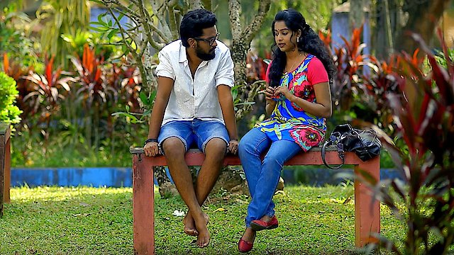 Watch Aana Mayil Ottakam Online