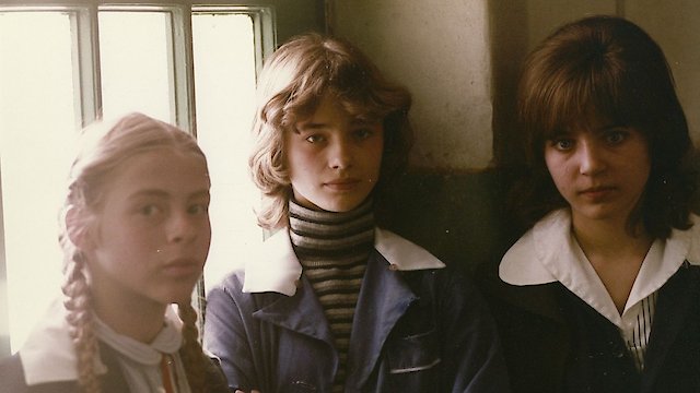 Watch Time Stands Still Online