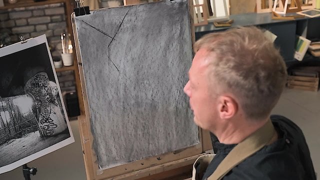 Watch Creating Textures in Charcoal Landscapes Online