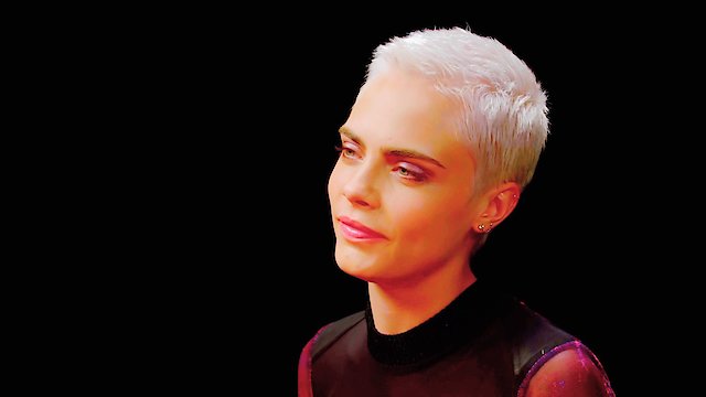 Watch Cara Delevingne Shows Her Hot Sauce Balls While Eating Spicy Wings Online