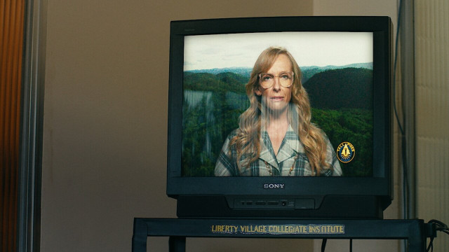 Watch Wayward Online