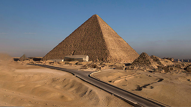 Watch Lost Secrets of the Pyramid Online