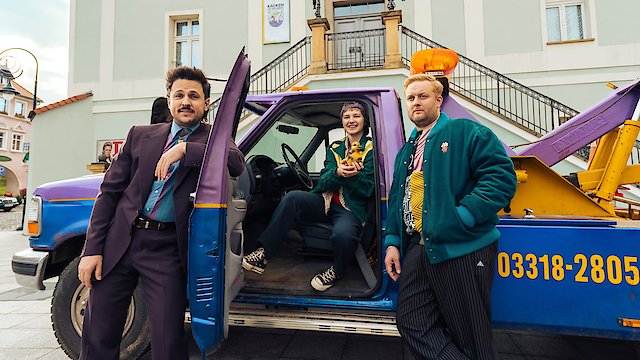 Watch Crap Happens Online