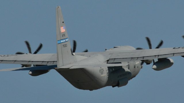 Watch Hurricane Hunters Online