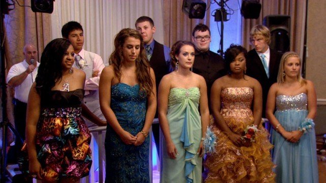 Watch Prom Queens Online