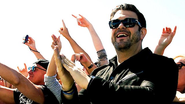 Watch Adam Richman's Fandemonium Online