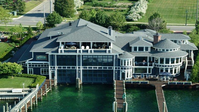 Watch House Hunters International: Million Dollar Budgets Online