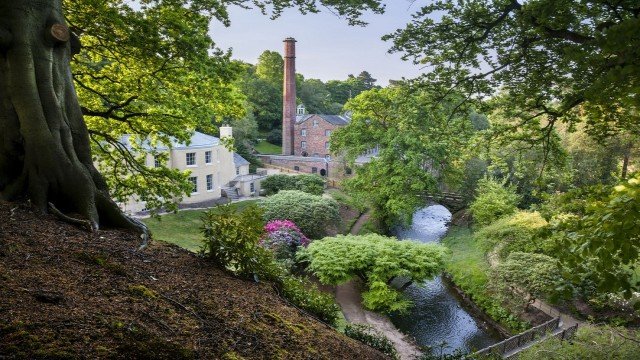 Watch Gardens of the National Trust Online