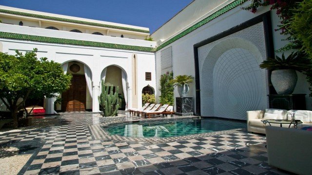 Watch House Hunters International: Big Houses Online