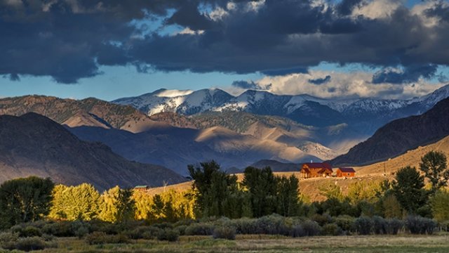 Watch America's Great Road Trips and Scenic Drives Online