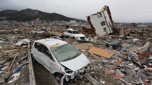 Watch Tsunami, The Aftermath Online