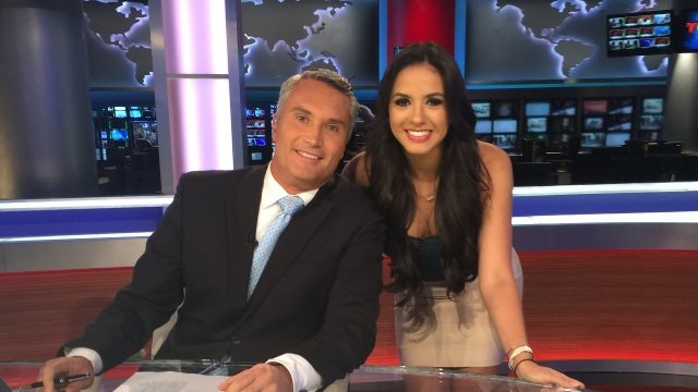 Watch Noticiero Telemundo: Fin de semana Online