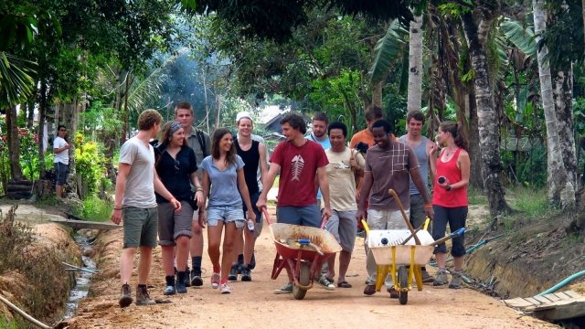 Watch Eco Warriors Online