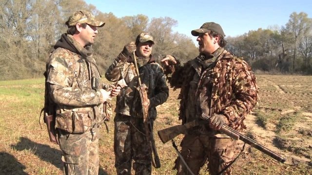 Watch Realtree Road Trips with Michael Waddell Online