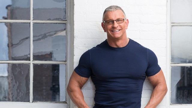 Watch The Robert Irvine Show Online