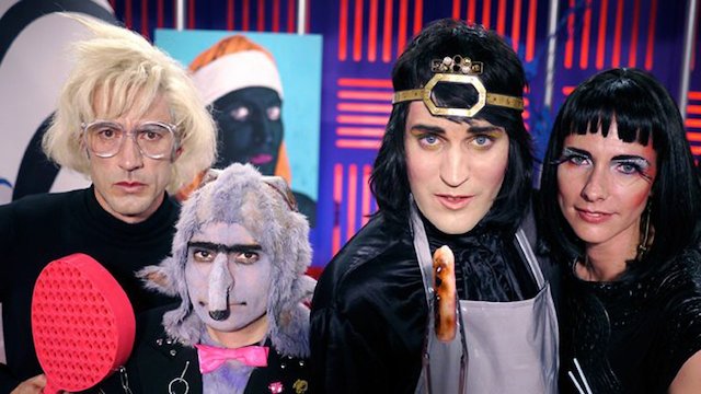 Watch Noel Fielding's Luxury Comedy Online