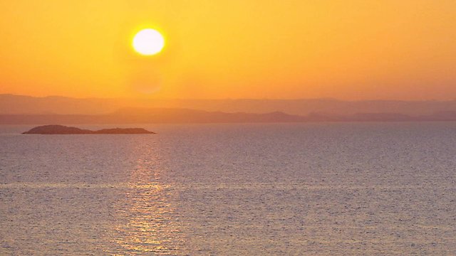 Watch Secret Life of Lakes Online