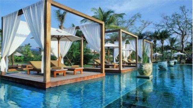 Watch 7 Water Wonders Online