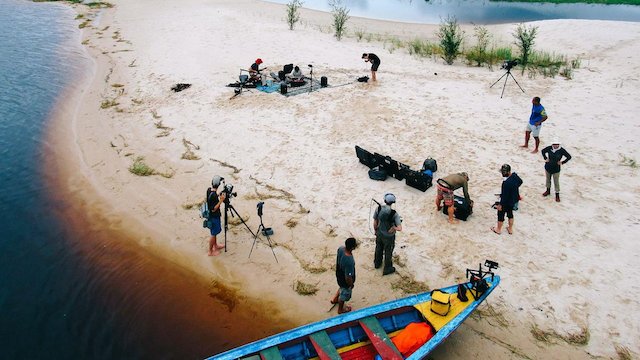Watch Earthworks Online