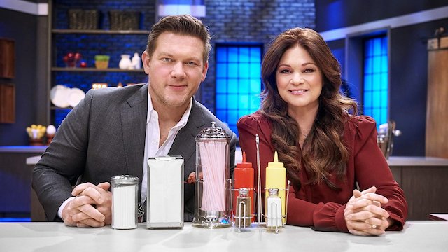 Watch Food Network Star: Comeback Kitchen Online