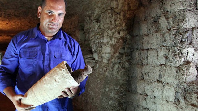 Watch Museum Secrets Revealed Online