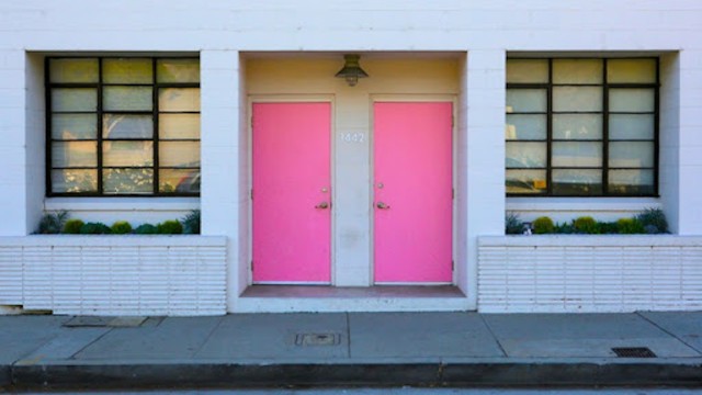 Watch Two Pink Doors Online