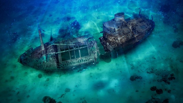Watch Shipwreck Secrets Online