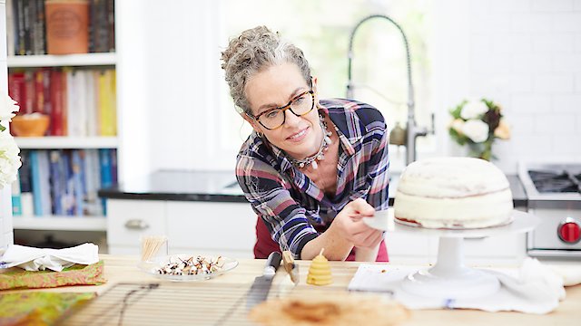 Watch Zoe Bakes Online