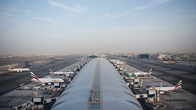 Watch Ultimate Airport Dubai Online