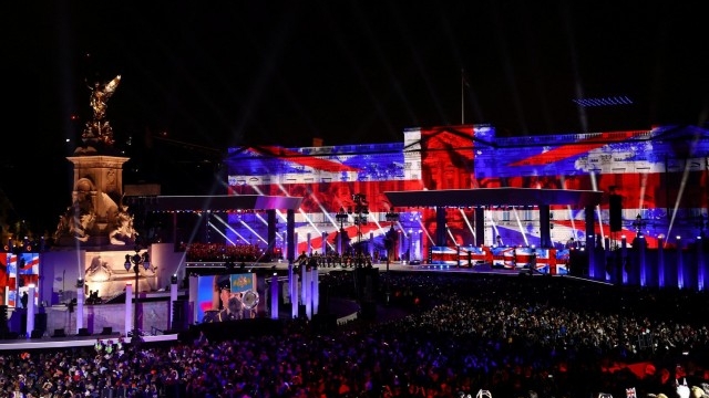 Watch Party at the Palace Online