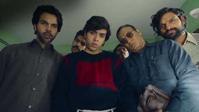 Watch Guns & Gulaabs Online