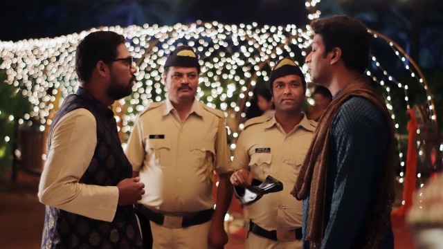 Watch Triples (Bengali) Online