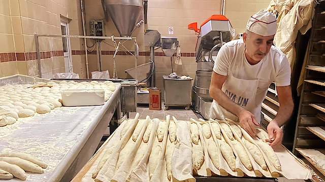 Watch World Eats Bread Online