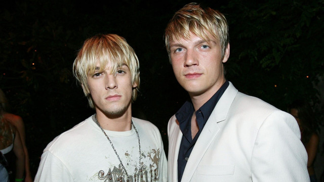 Watch Fallen Idols: Nick and Aaron Carter Online