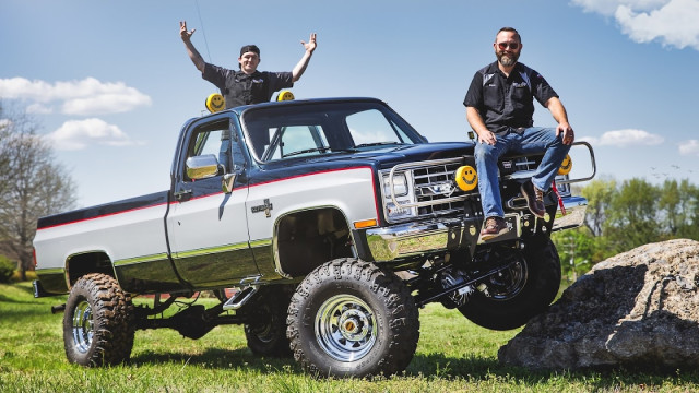 Watch Music City Trucks Online