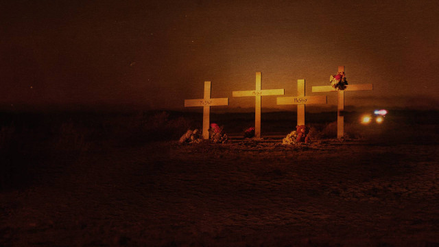 Watch Two Shallow Graves Online