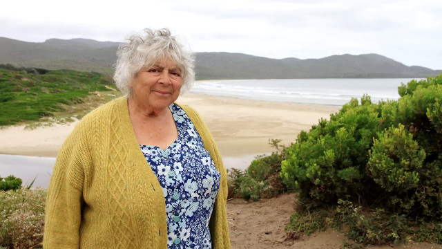 Watch Miriam Margolyes: Australia Unmasked Online