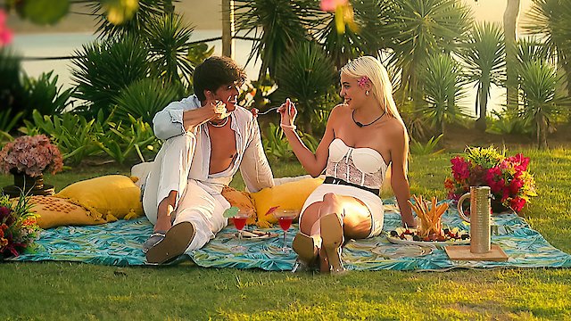 Watch Too Hot to Handle: Italy Online