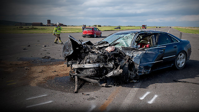 Watch Ultimate Crash Test Online