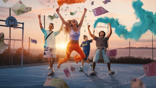 Watch Young Millionaires Online