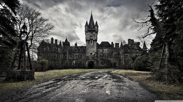 Watch Haunted Homes Online